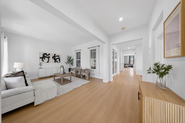 5419 Mariolyn Way, Elk Grove, CA 95757