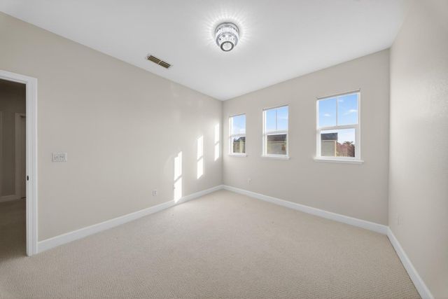 5419 Mariolyn Way, Elk Grove, CA 95757