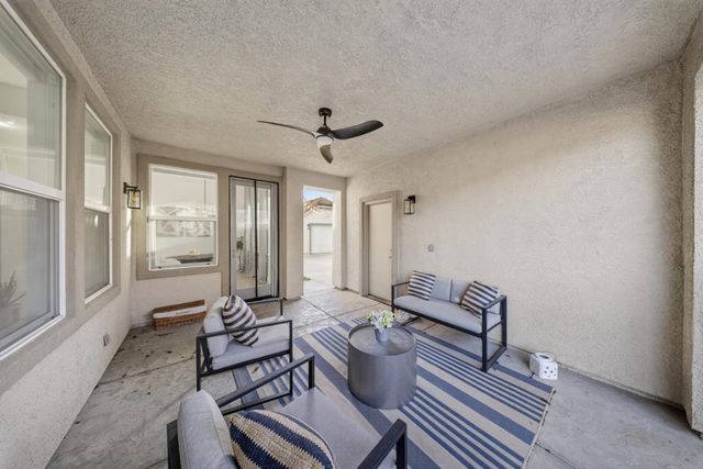 5419 Mariolyn Way, Elk Grove, CA 95757