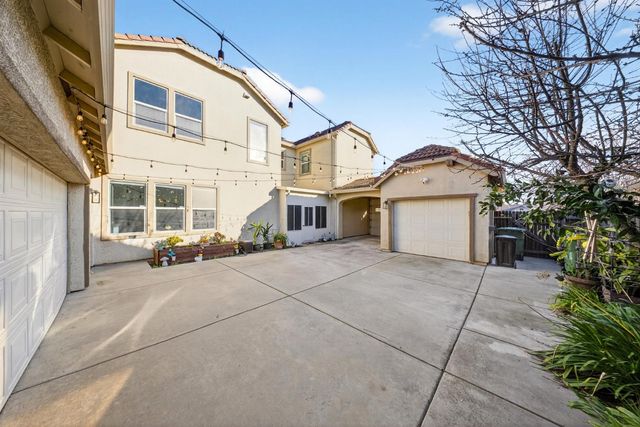 5419 Mariolyn Way, Elk Grove, CA 95757