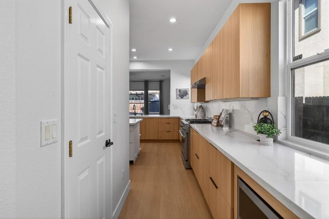 5419 Mariolyn Way, Elk Grove, CA 95757