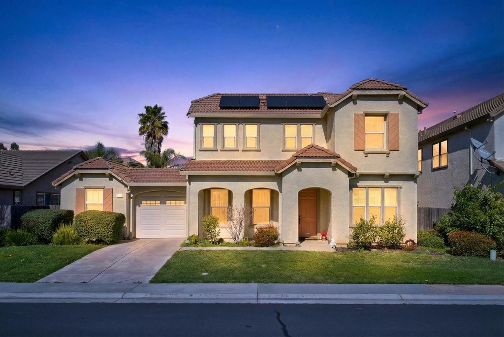 5419 Mariolyn Way, Elk Grove, CA 95757