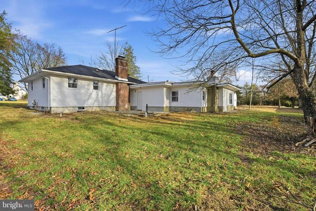 4740 LAKE RD, Newfield, NJ 08344