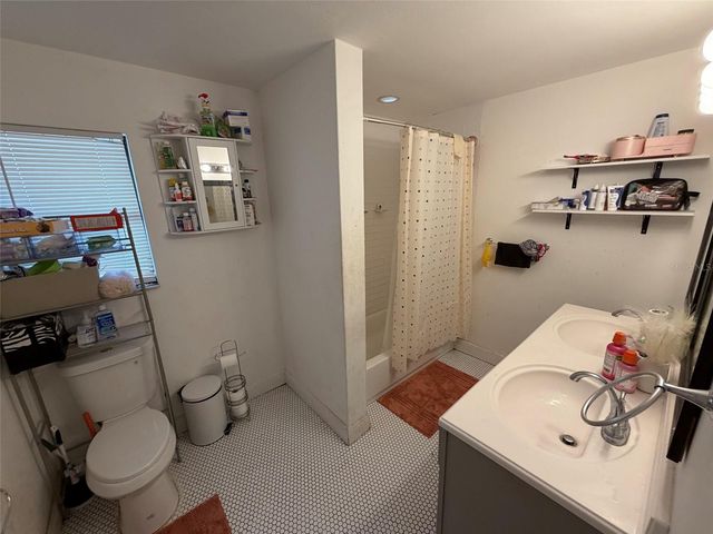 4710 80TH STREET N, St Petersburg, FL 33709