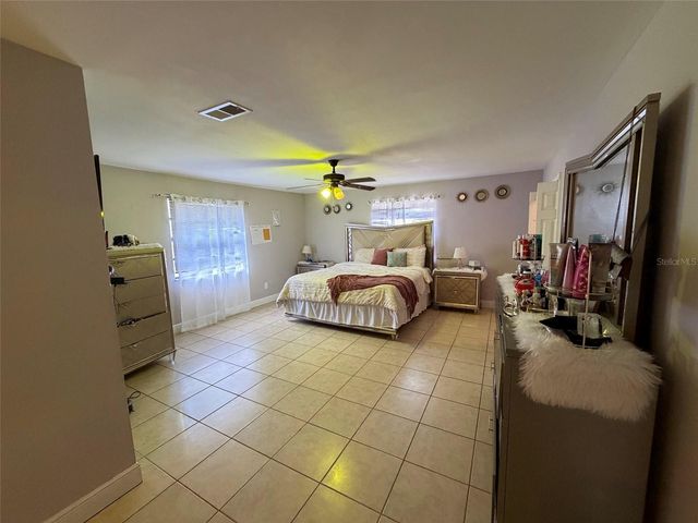 4710 80TH STREET N, St Petersburg, FL 33709