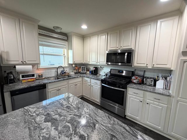 9417 Crossroads, Benton, AR 72019