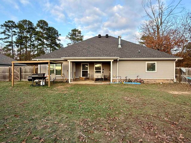 9417 Crossroads, Benton, AR 72019