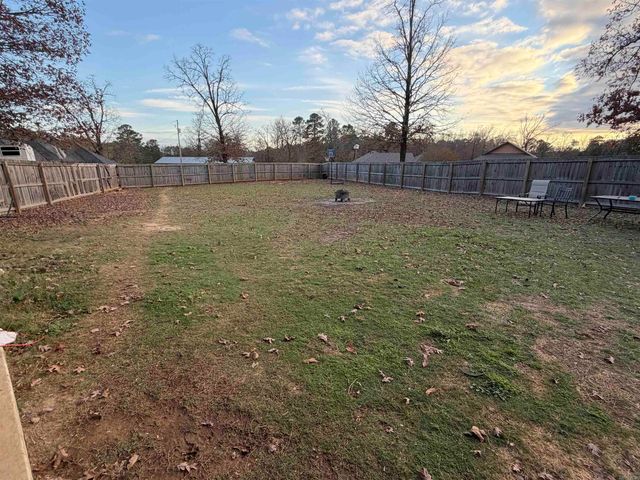 9417 Crossroads, Benton, AR 72019