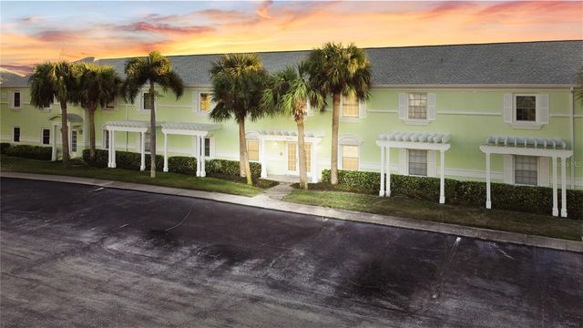 5037 STARFISH DRIVE SE D, St Petersburg, FL 33705