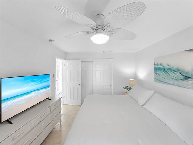 5037 STARFISH DRIVE SE D, St Petersburg, FL 33705