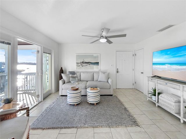 5037 STARFISH DRIVE SE D, St Petersburg, FL 33705