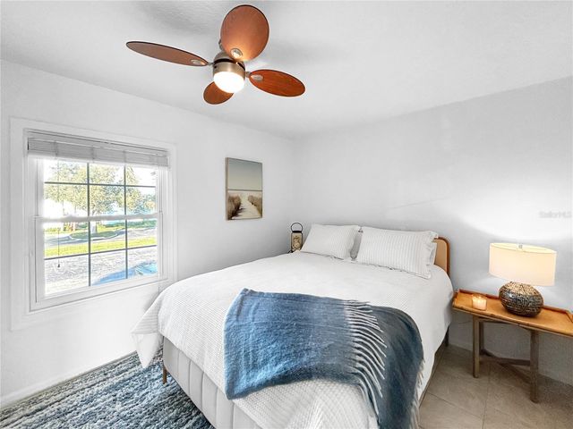 5037 STARFISH DRIVE SE D, St Petersburg, FL 33705