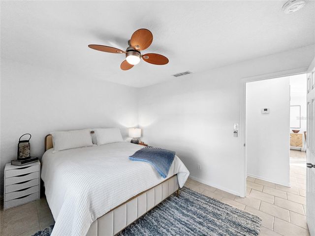 5037 STARFISH DRIVE SE D, St Petersburg, FL 33705