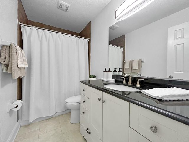 5037 STARFISH DRIVE SE D, St Petersburg, FL 33705