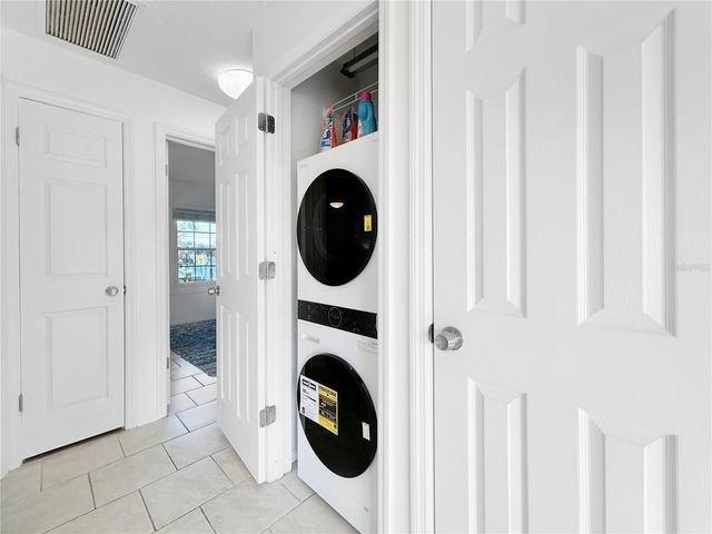 5037 STARFISH DRIVE SE D, St Petersburg, FL 33705