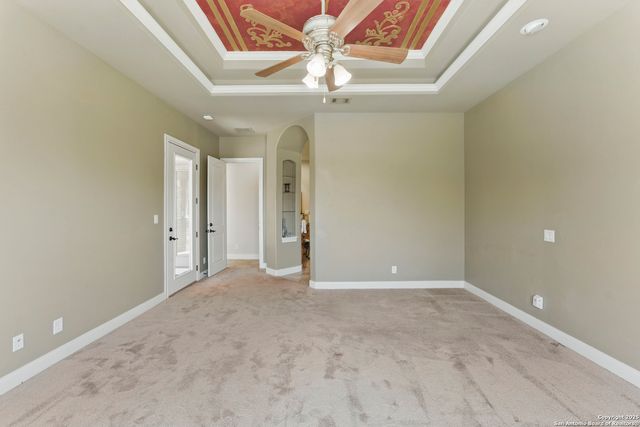 211 Macaw Ln, Spring Branch, TX 78070