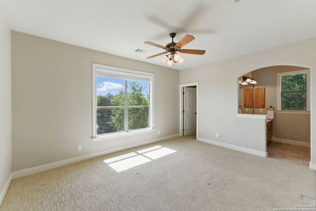 211 Macaw Ln, Spring Branch, TX 78070