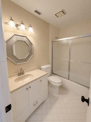 3899 N Carambola Cir N 29126, Coconut Creek, FL 33066
