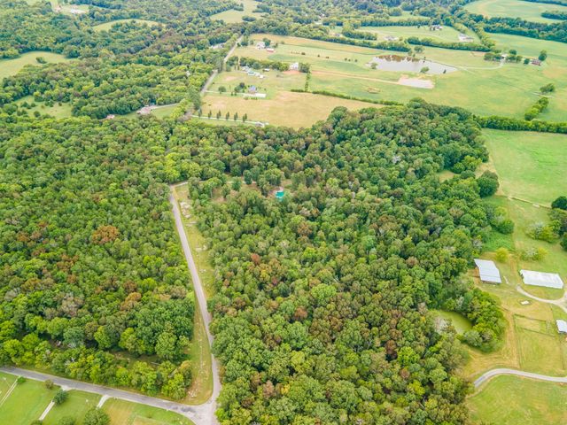 1520 Powell Ln, Lewisburg, TN 37091