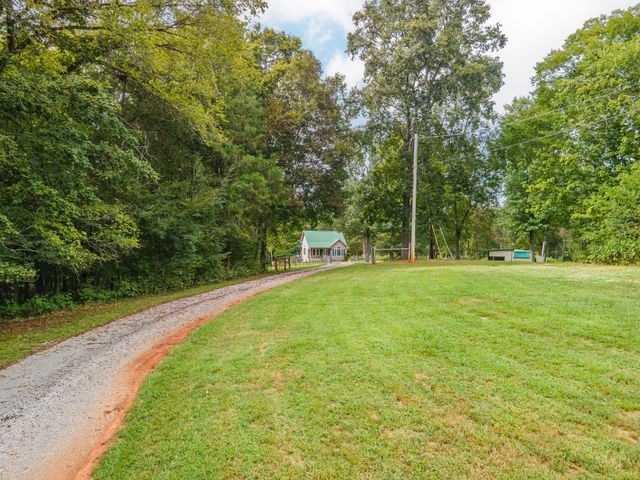 1520 Powell Ln, Lewisburg, TN 37091