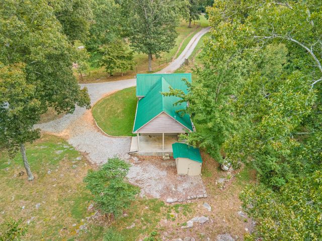 1520 Powell Ln, Lewisburg, TN 37091