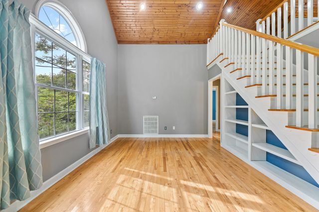 1520 Powell Ln, Lewisburg, TN 37091