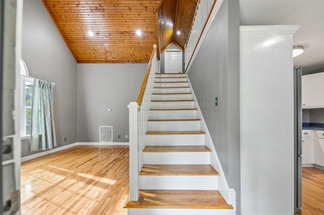 1520 Powell Ln, Lewisburg, TN 37091