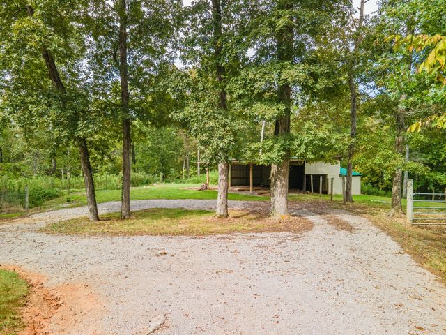 1520 Powell Ln, Lewisburg, TN 37091