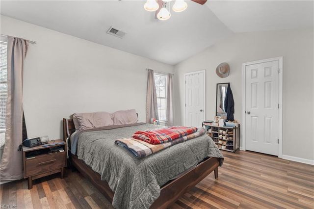 505 Shire CHSE, Newport News, VA 23602