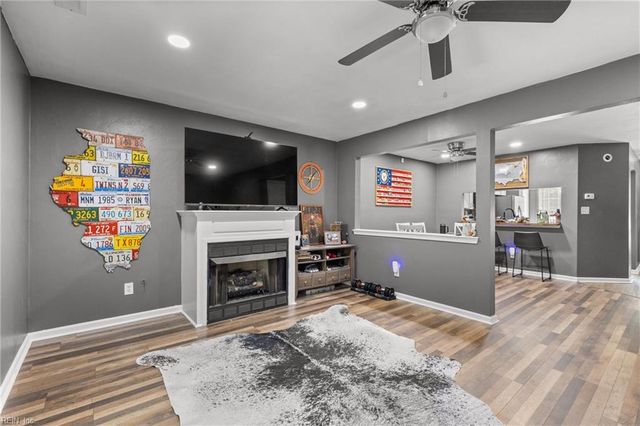 505 Shire CHSE, Newport News, VA 23602