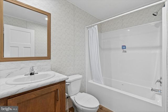 77 CIRCLE DR, Columbia, PA 17512