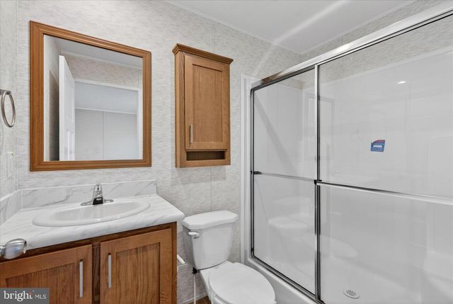 77 CIRCLE DR, Columbia, PA 17512