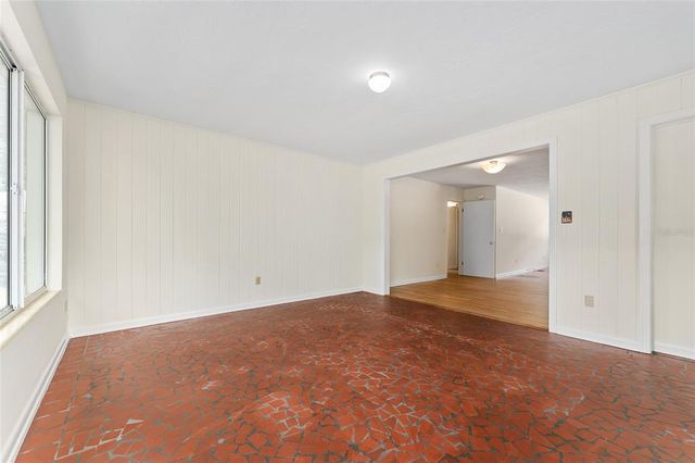 3857 SW 4TH PLACE, Gainesville, FL 32607