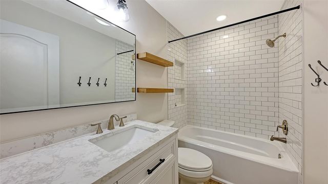 2493 SONOMA DRIVE, Nokomis, FL 34275