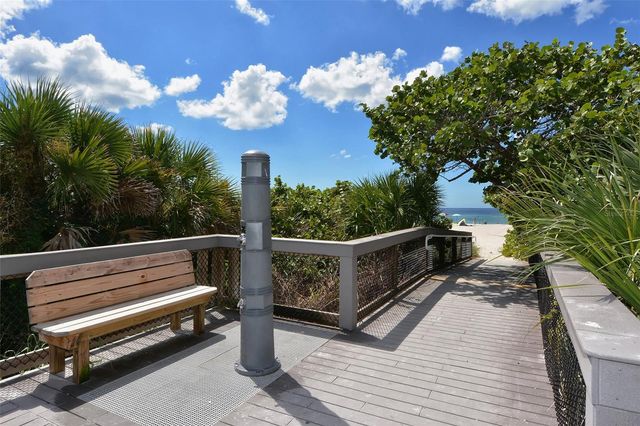 2493 SONOMA DRIVE, Nokomis, FL 34275