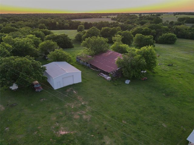 5444 Well Service Road, Bowie, TX 76230