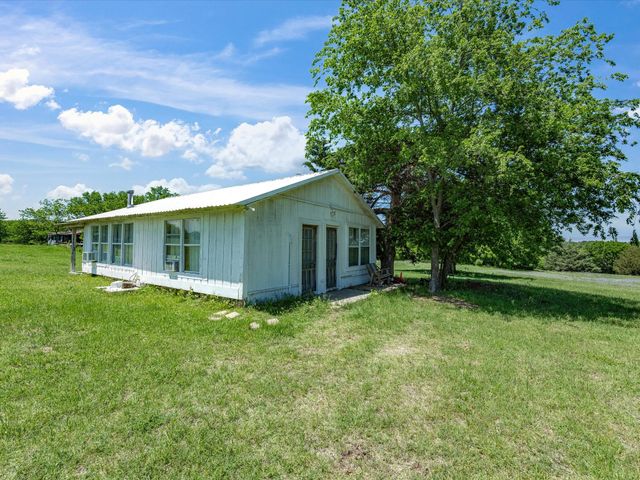 5444 Well Service Road, Bowie, TX 76230