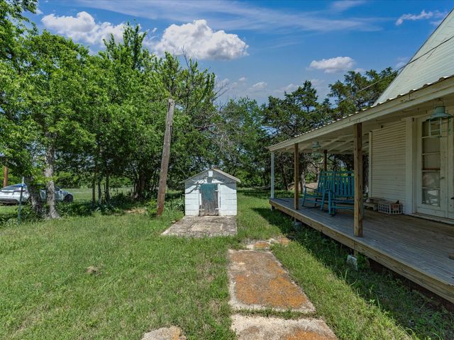 5444 Well Service Road, Bowie, TX 76230