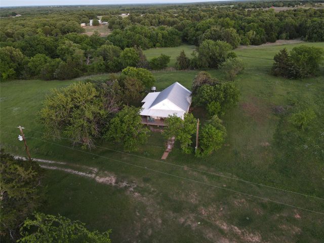 5444 Well Service Road, Bowie, TX 76230