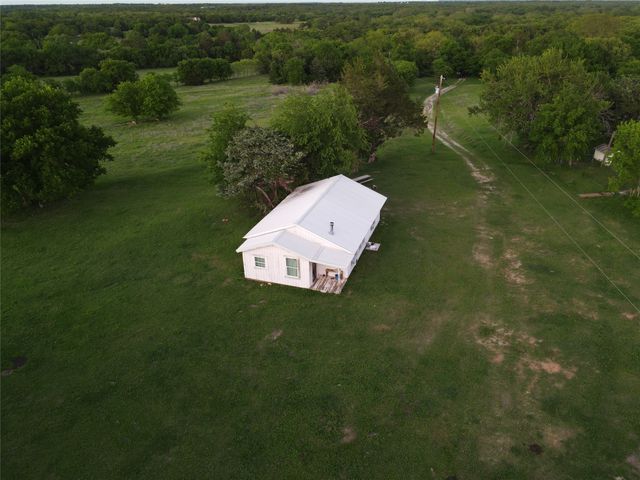 5444 Well Service Road, Bowie, TX 76230