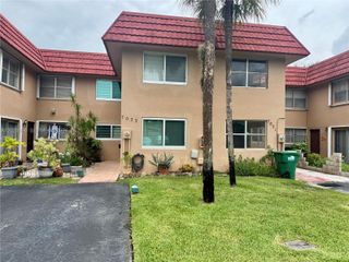 7033 NW 169th Street, Hialeah, FL 33015