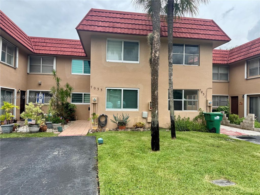 7033 NW 169th Street, Hialeah, FL 33015
