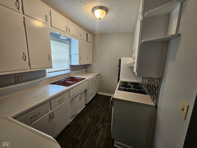 33 Miley Avenue, Indianapolis, IN 46222