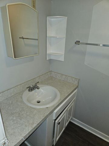 33 Miley Avenue, Indianapolis, IN 46222