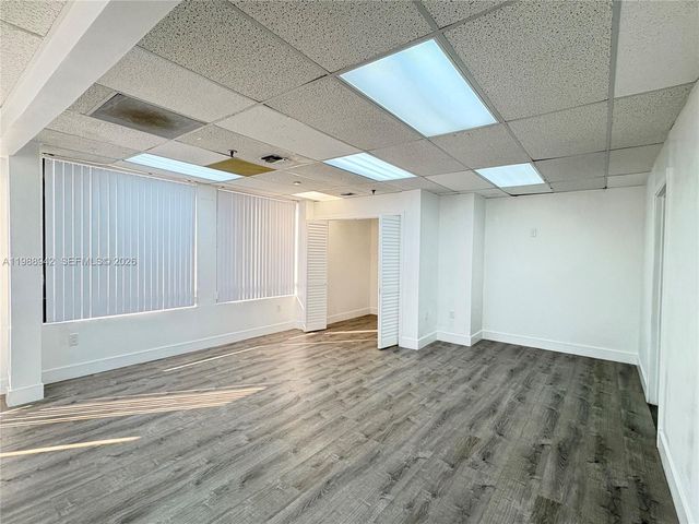 2100 W 76th St 205, Hialeah, FL 33016