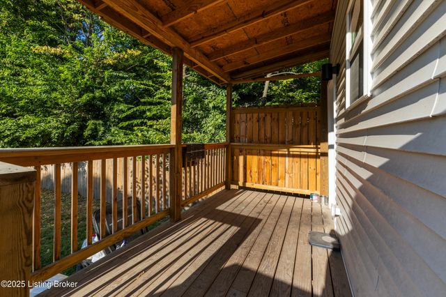 426 E Oak St, Louisville, KY 40203