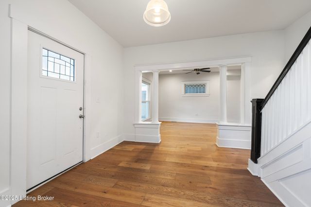 426 E Oak St, Louisville, KY 40203