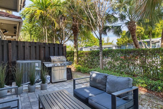 5931 NW 56th Place Unit 5931, Tamarac, FL 33319