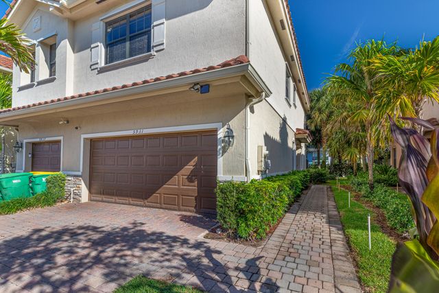 5931 NW 56th Place Unit 5931, Tamarac, FL 33319