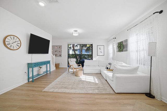 5931 NW 56th Place Unit 5931, Tamarac, FL 33319